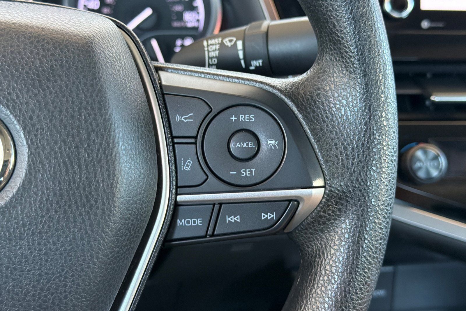 2021 Toyota Camry Hybrid LE