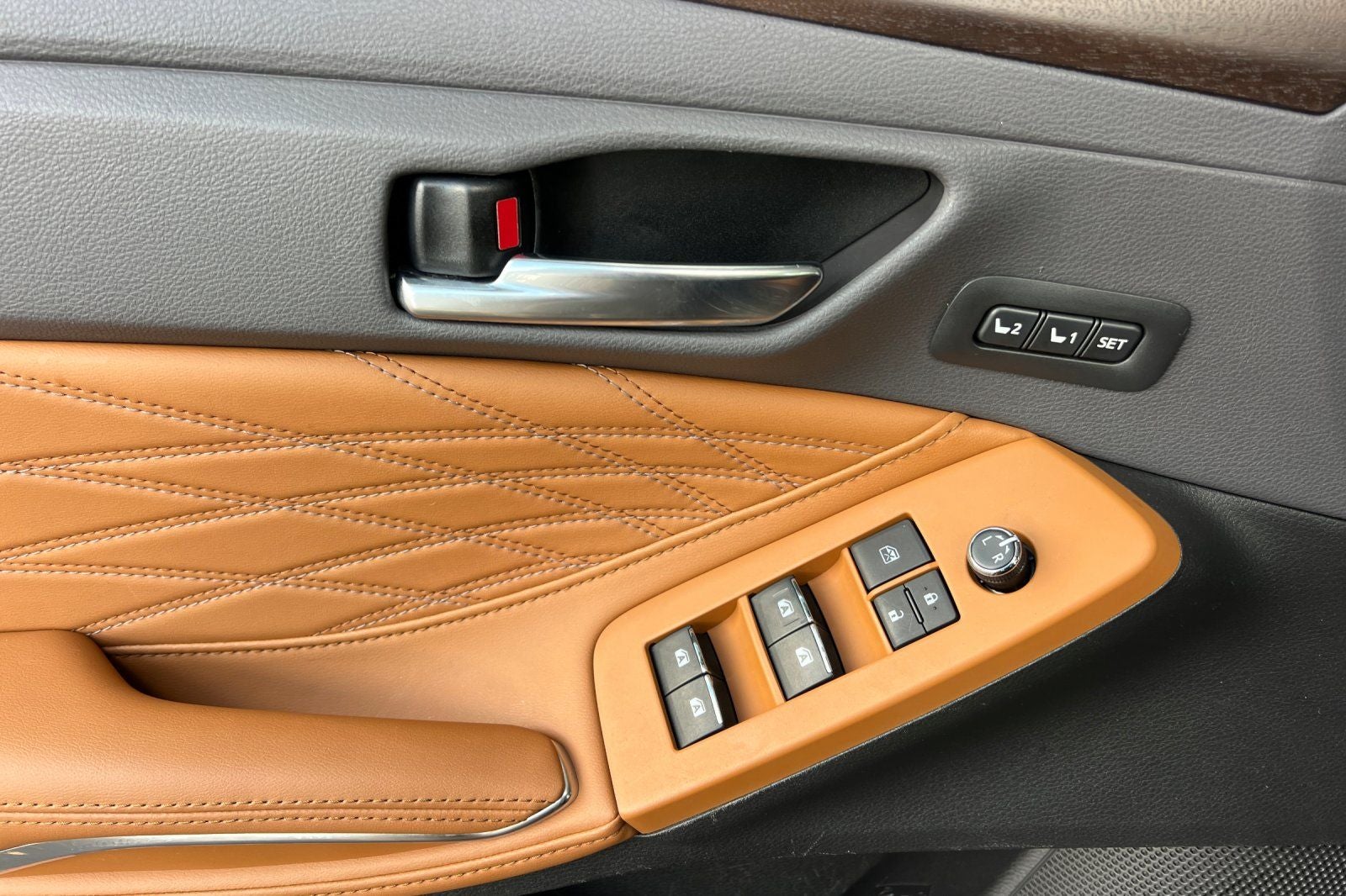 2020 Toyota Avalon Hybrid Limited