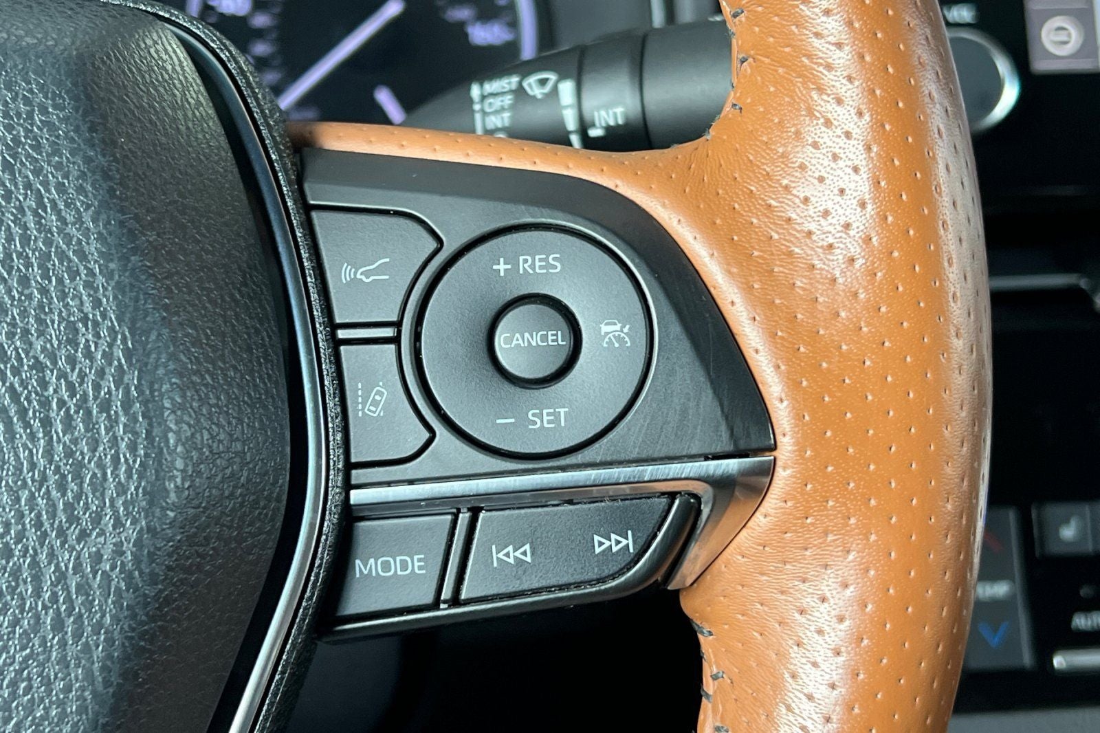 2020 Toyota Avalon Hybrid Limited