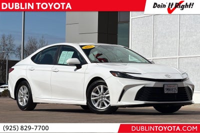 2025 Toyota Camry LE