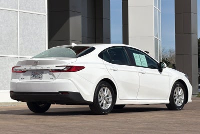 2025 Toyota Camry LE