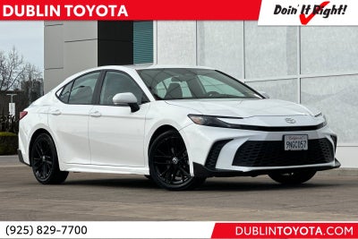 2025 Toyota Camry SE