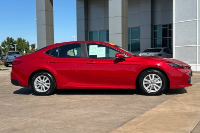 2025 Toyota Camry LE