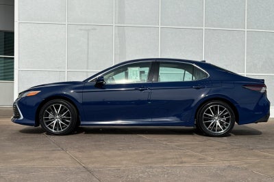 2024 Toyota Camry Hybrid XLE