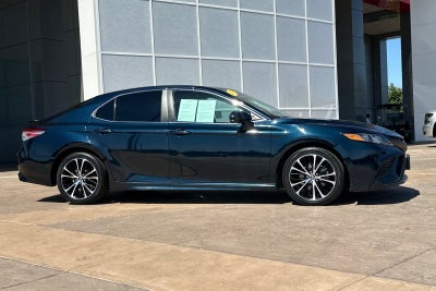 2020 Toyota Camry SE