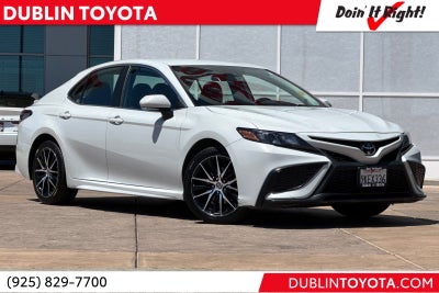 2024 Toyota Camry SE
