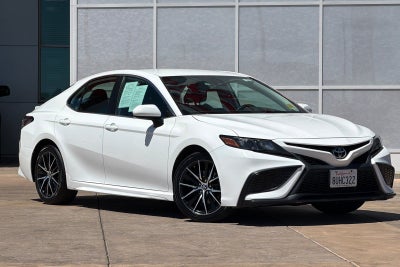 2021 Toyota Camry SE