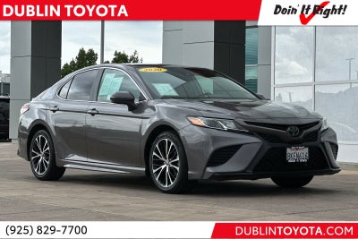 2020 Toyota Camry SE