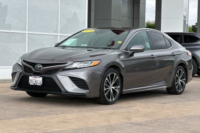 2020 Toyota Camry SE