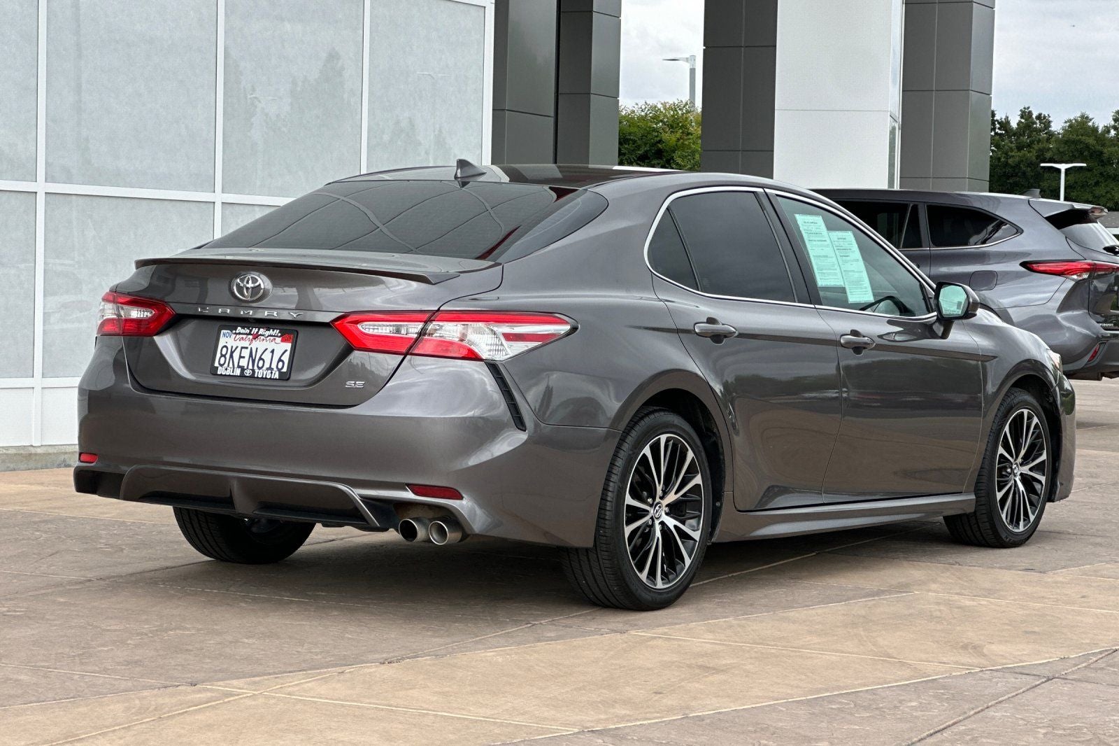 2020 Toyota Camry SE