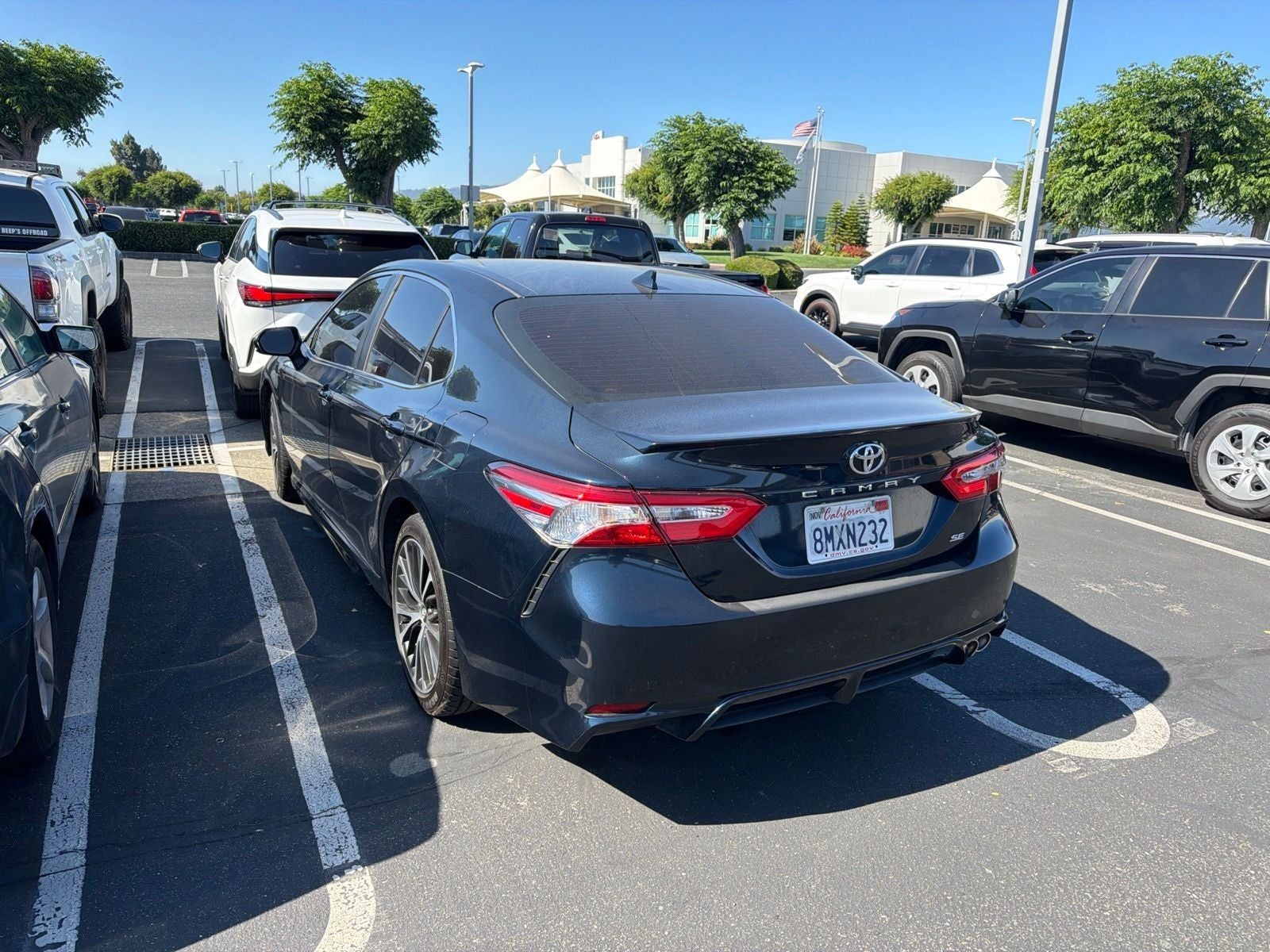 2020 Toyota Camry SE