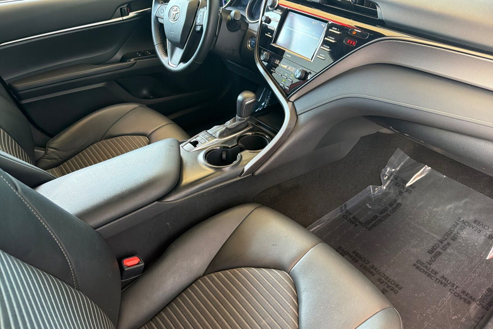 2020 Toyota Camry Hybrid SE