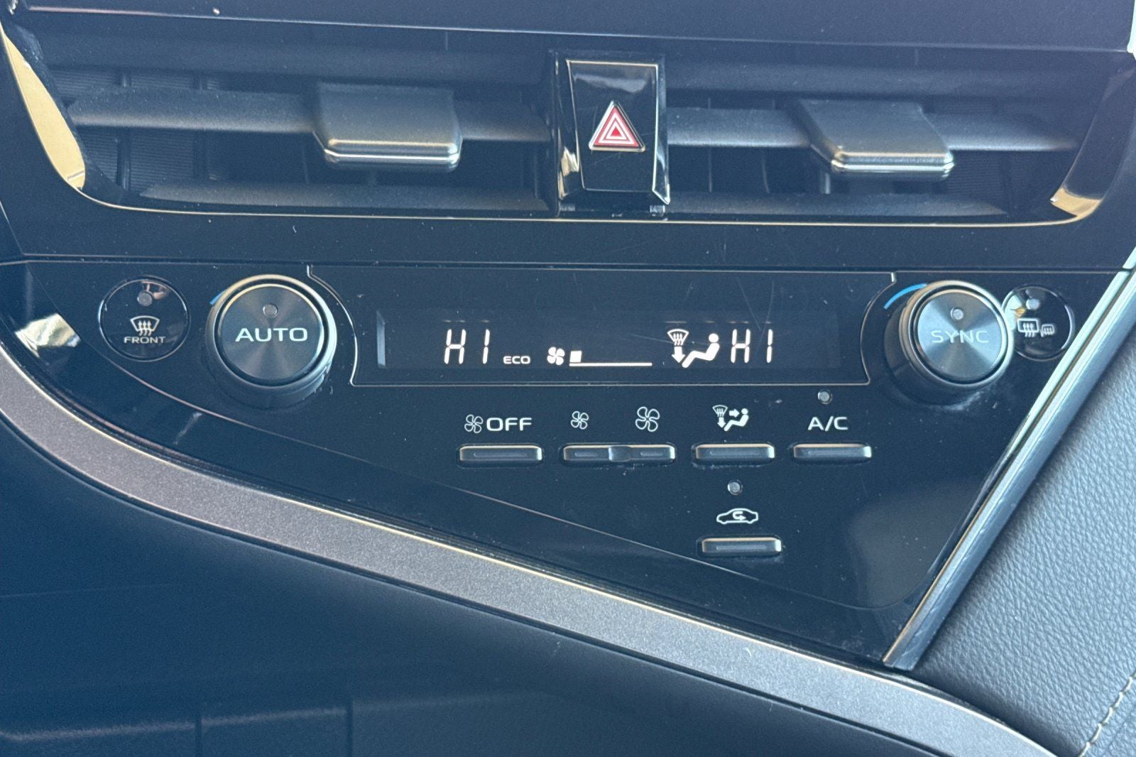 2023 Toyota Camry Hybrid SE