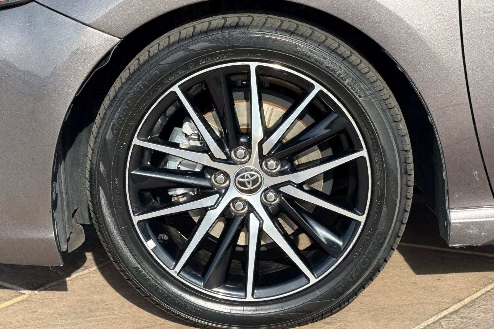 2023 Toyota Camry Hybrid SE