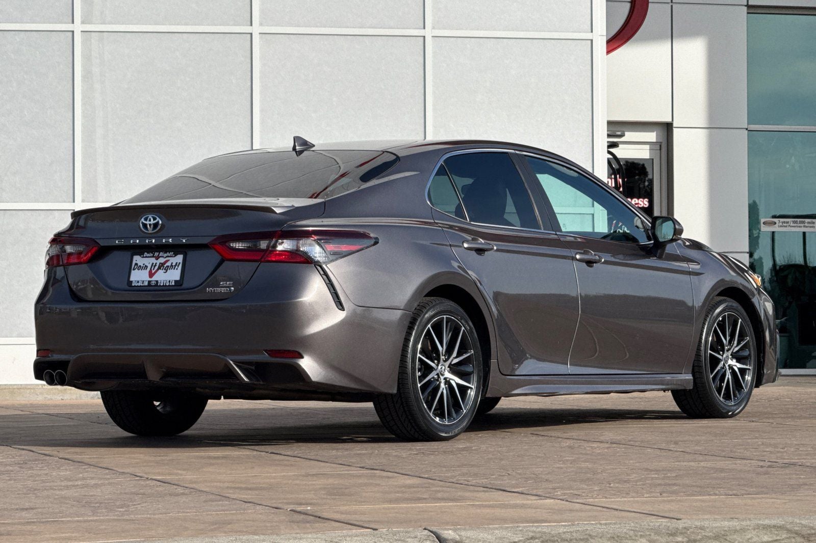 2023 Toyota Camry Hybrid SE