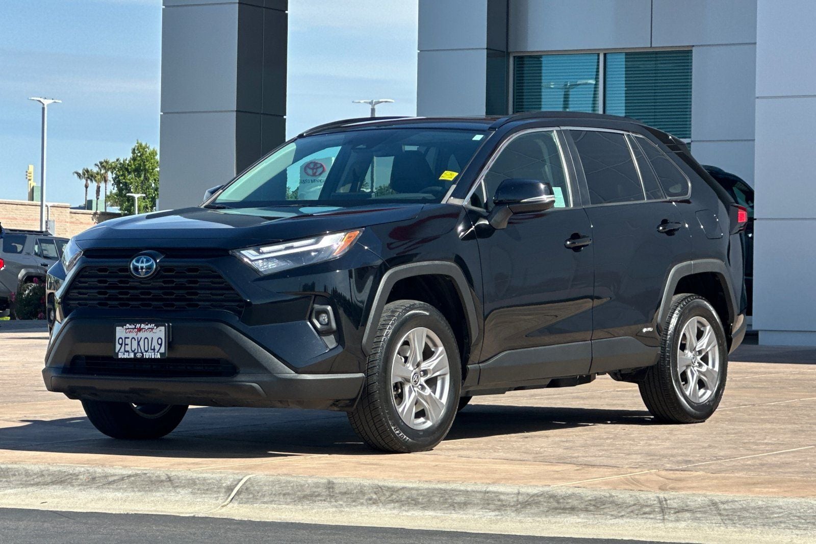 2022 Toyota RAV4 Hybrid XLE Premium