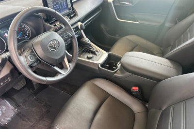 2022 Toyota RAV4 Hybrid XLE Premium