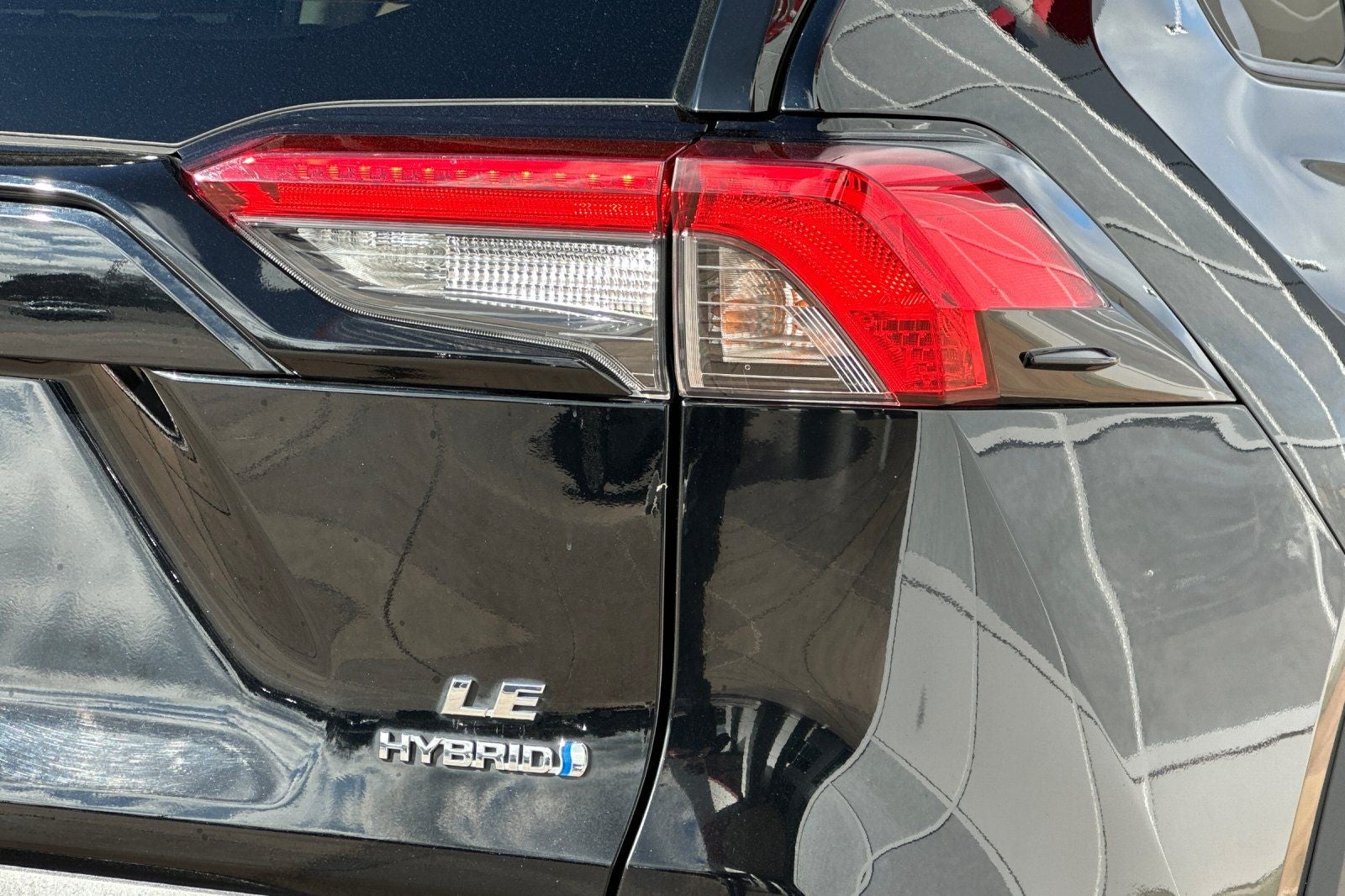2022 Toyota RAV4 Hybrid LE