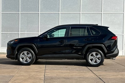 2022 Toyota RAV4 Hybrid LE