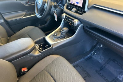 2023 Toyota RAV4 Hybrid LE