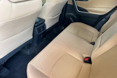 2022 Toyota RAV4 Hybrid LE