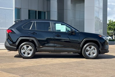2022 Toyota RAV4 Hybrid LE