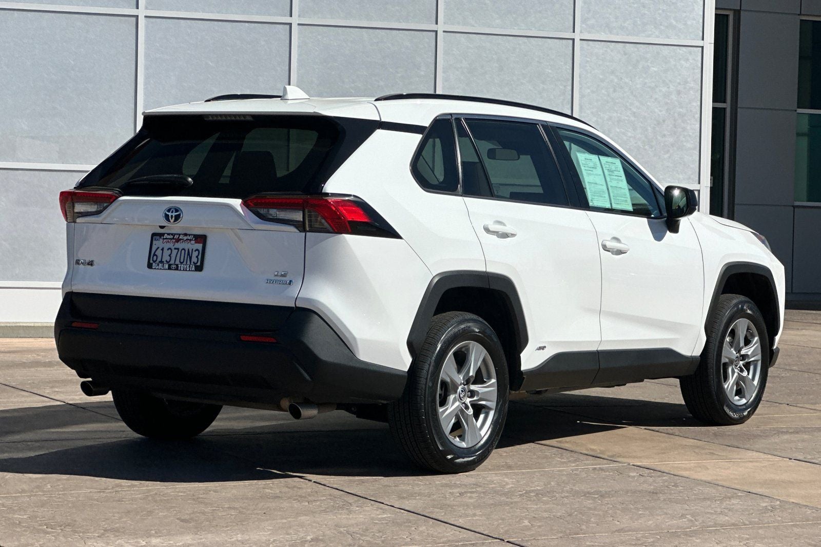 2022 Toyota RAV4 Hybrid LE