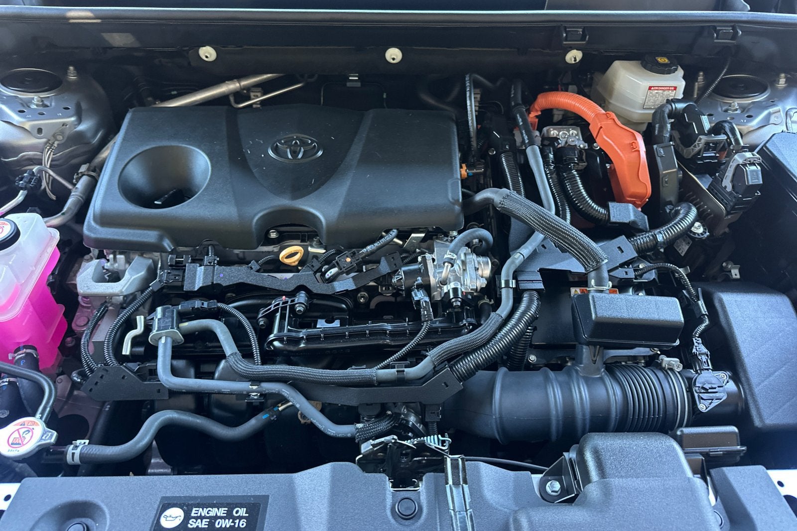 2023 Toyota RAV4 Hybrid LE