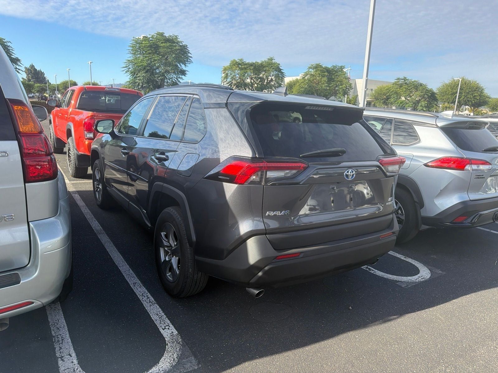 2023 Toyota RAV4 Hybrid LE