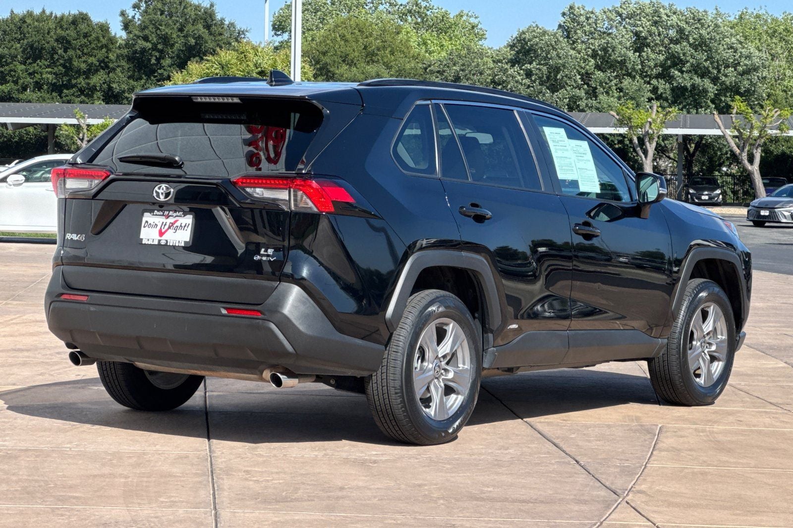 2025 Toyota RAV4 Hybrid LE