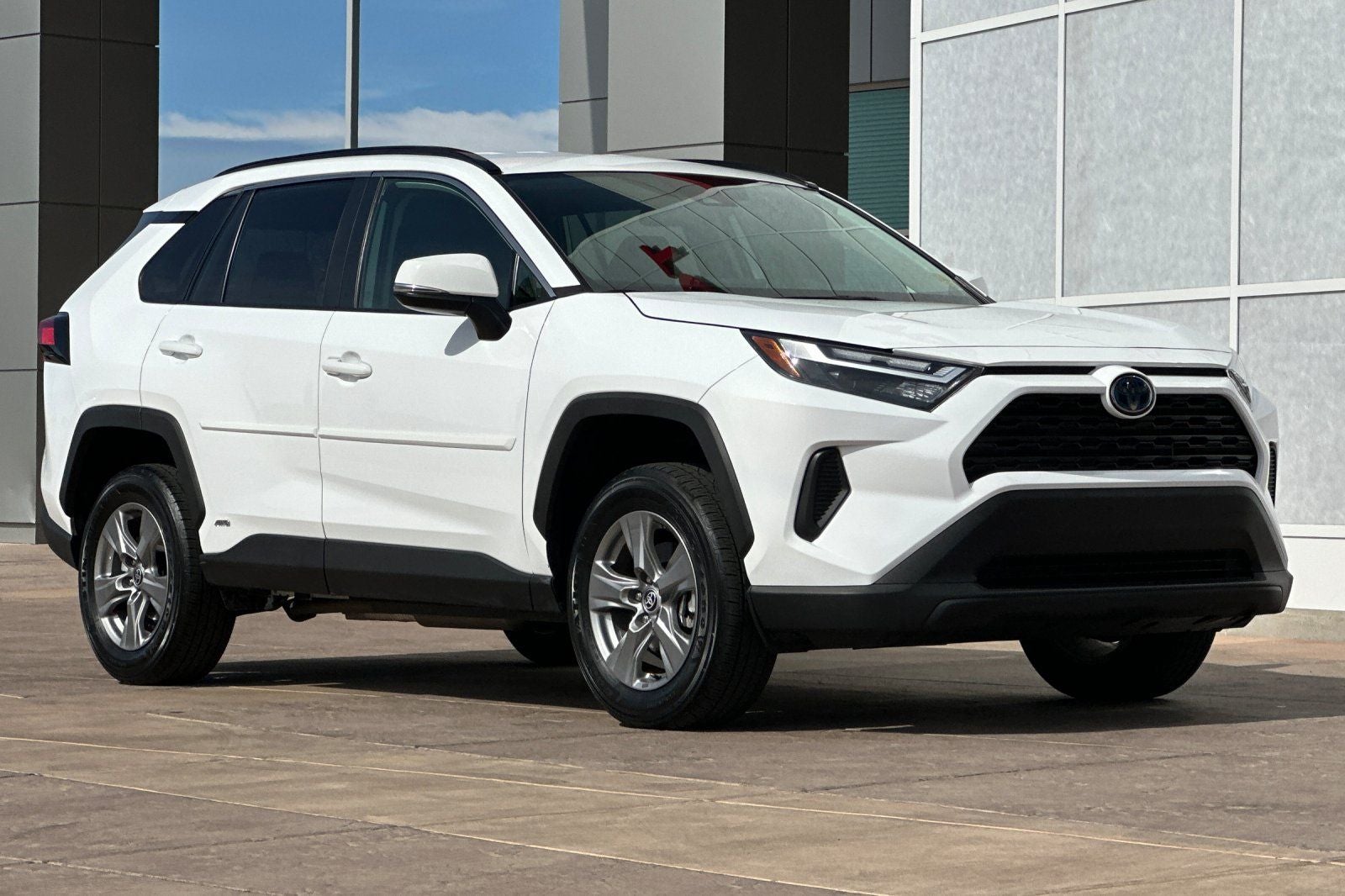 2024 Toyota RAV4 Hybrid LE