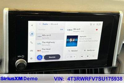 2025 Toyota RAV4 Hybrid XLE