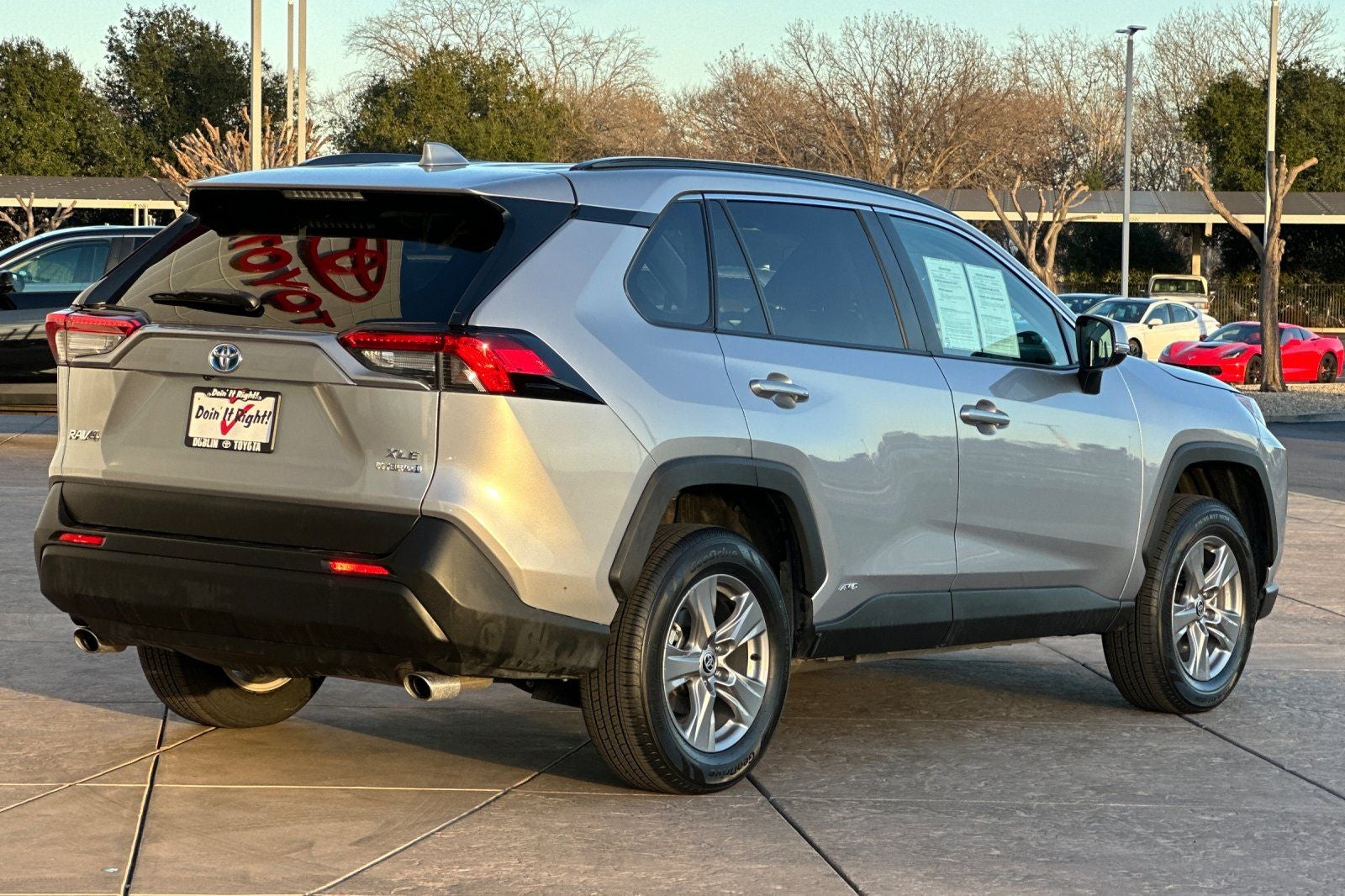 2024 Toyota RAV4 Hybrid XLE