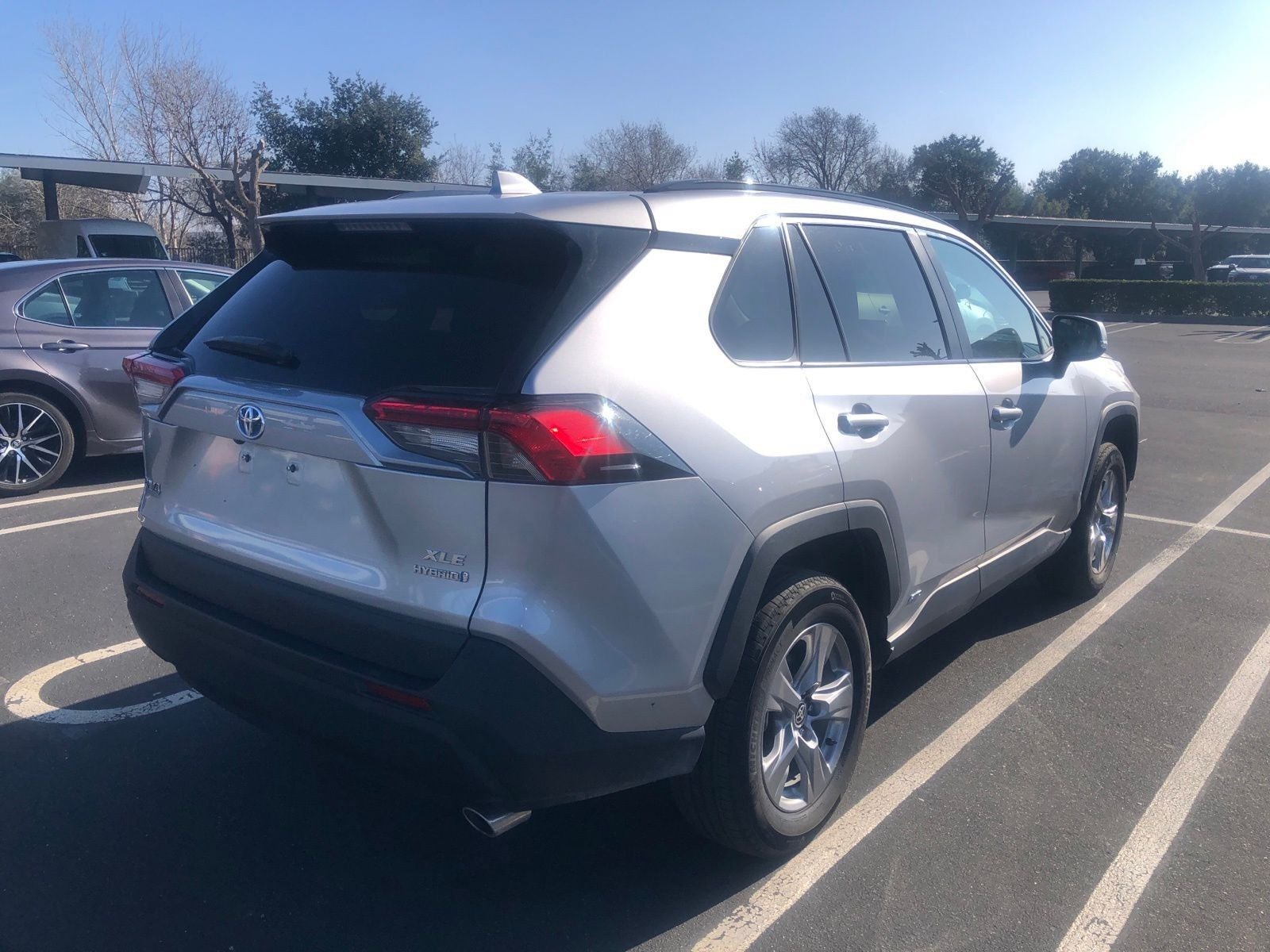 2024 Toyota RAV4 Hybrid XLE