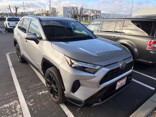 2022 Toyota RAV4 Hybrid SE