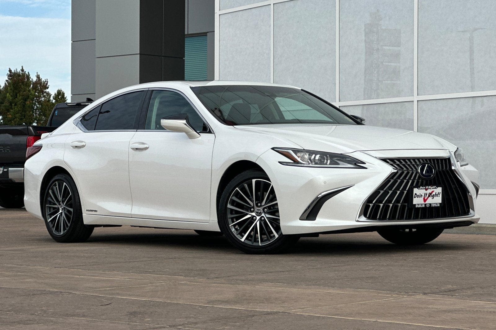 2022 Lexus ES 300h