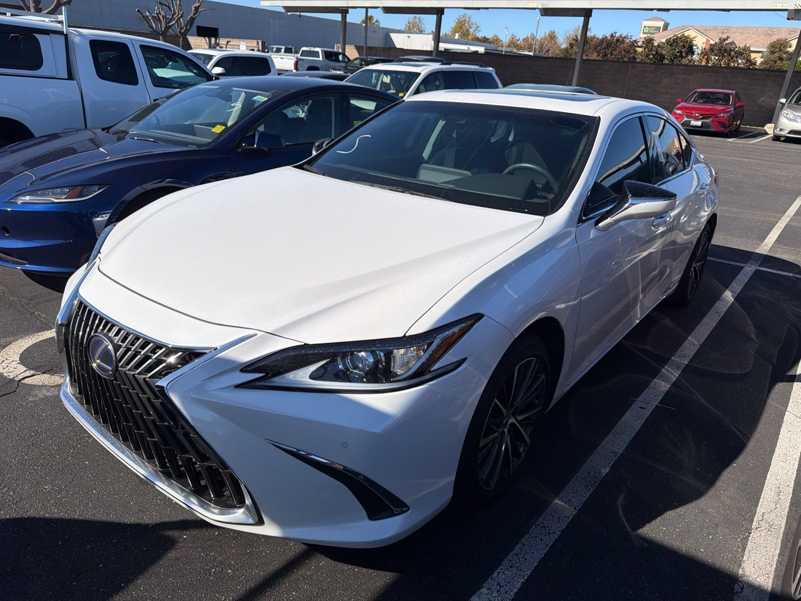 2022 Lexus ES 300h