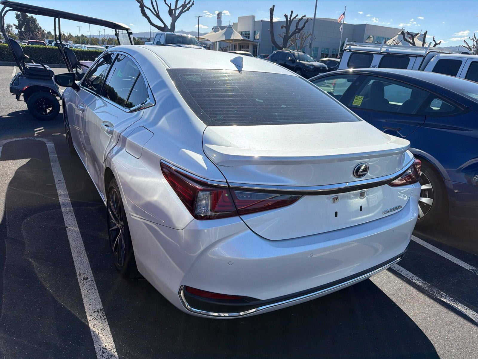 2022 Lexus ES 300h