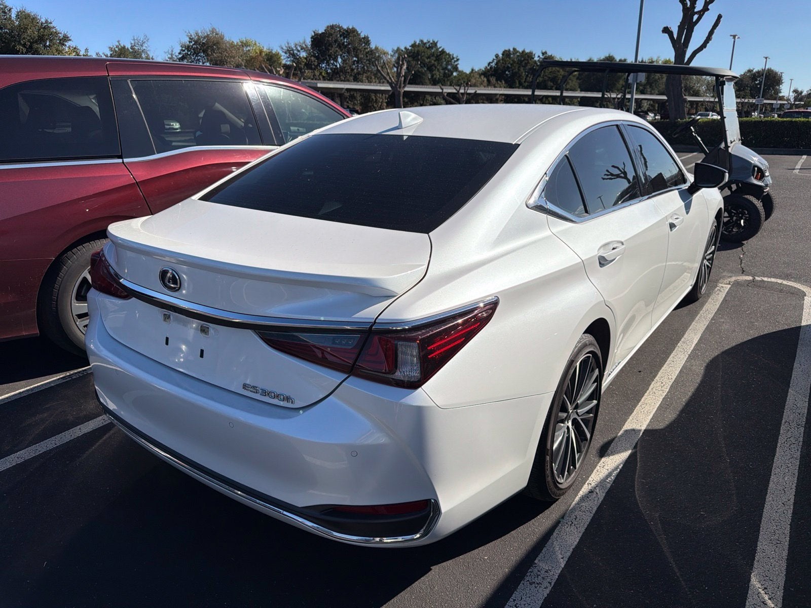 2022 Lexus ES 300h