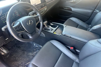 2025 Lexus ES 300h