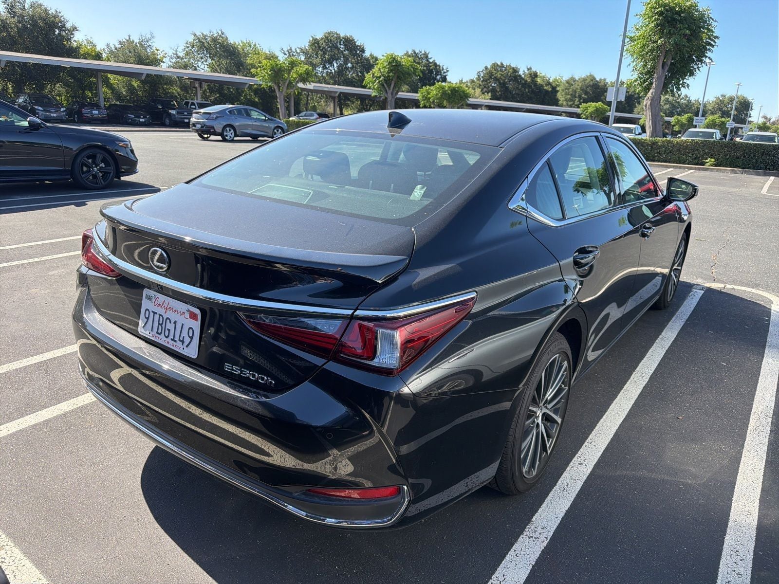 2025 Lexus ES 300h
