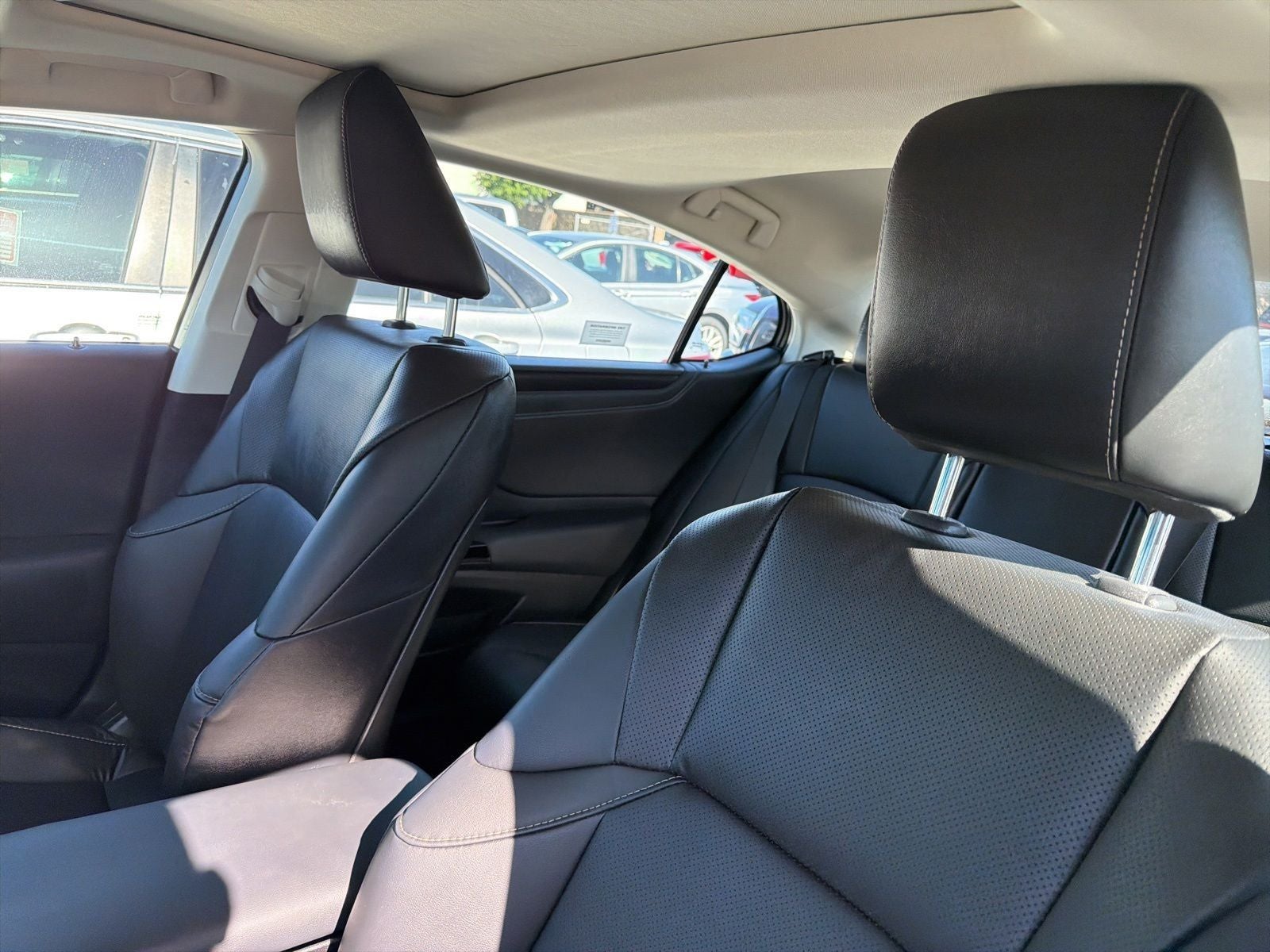 2025 Lexus ES 300h