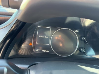 2025 Lexus ES 300h