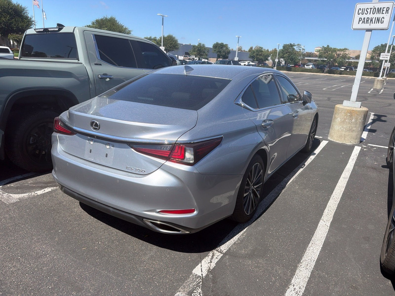 2024 Lexus ES 350