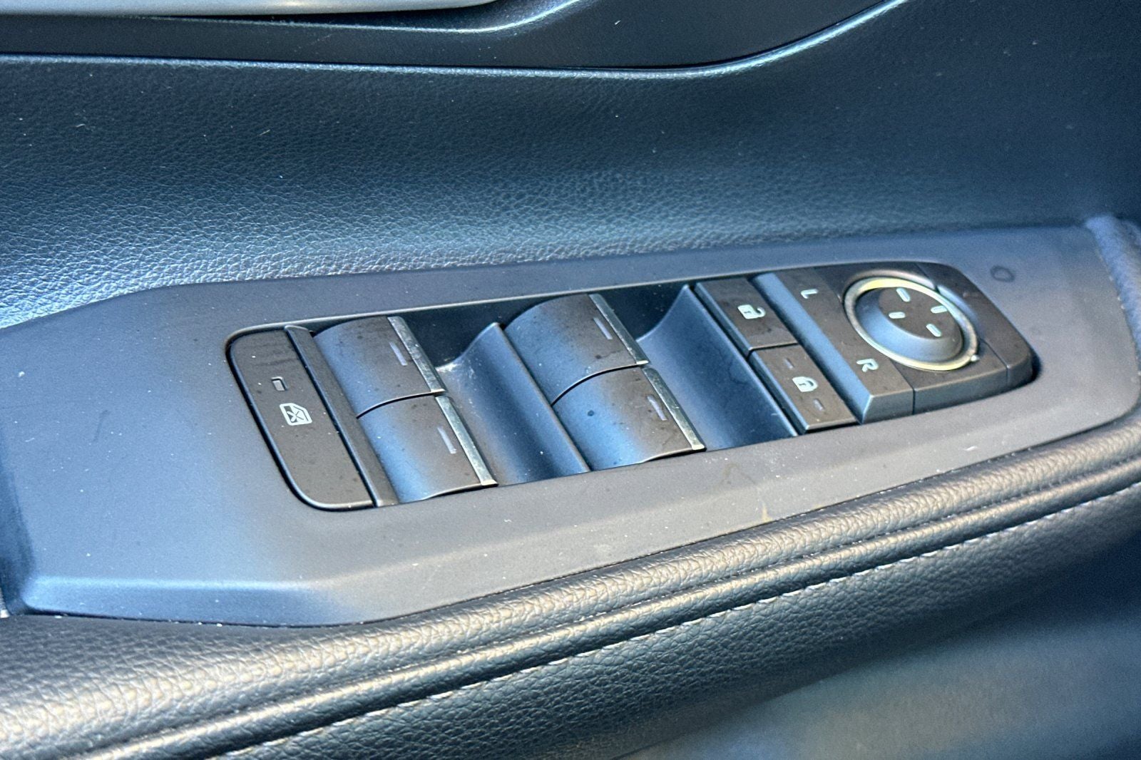 2025 Toyota Grand Highlander LE