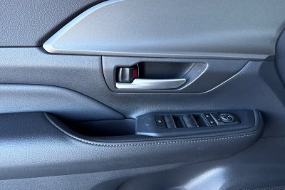 2025 Toyota Grand Highlander LE