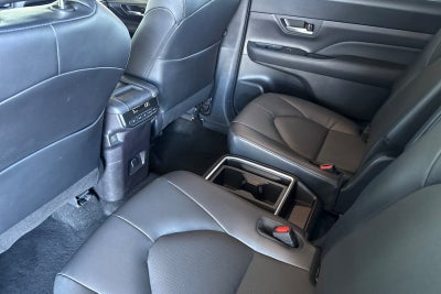 2025 Toyota Grand Highlander LE