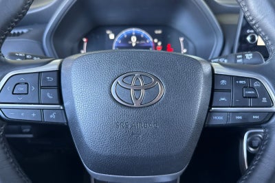 2025 Toyota Grand Highlander LE