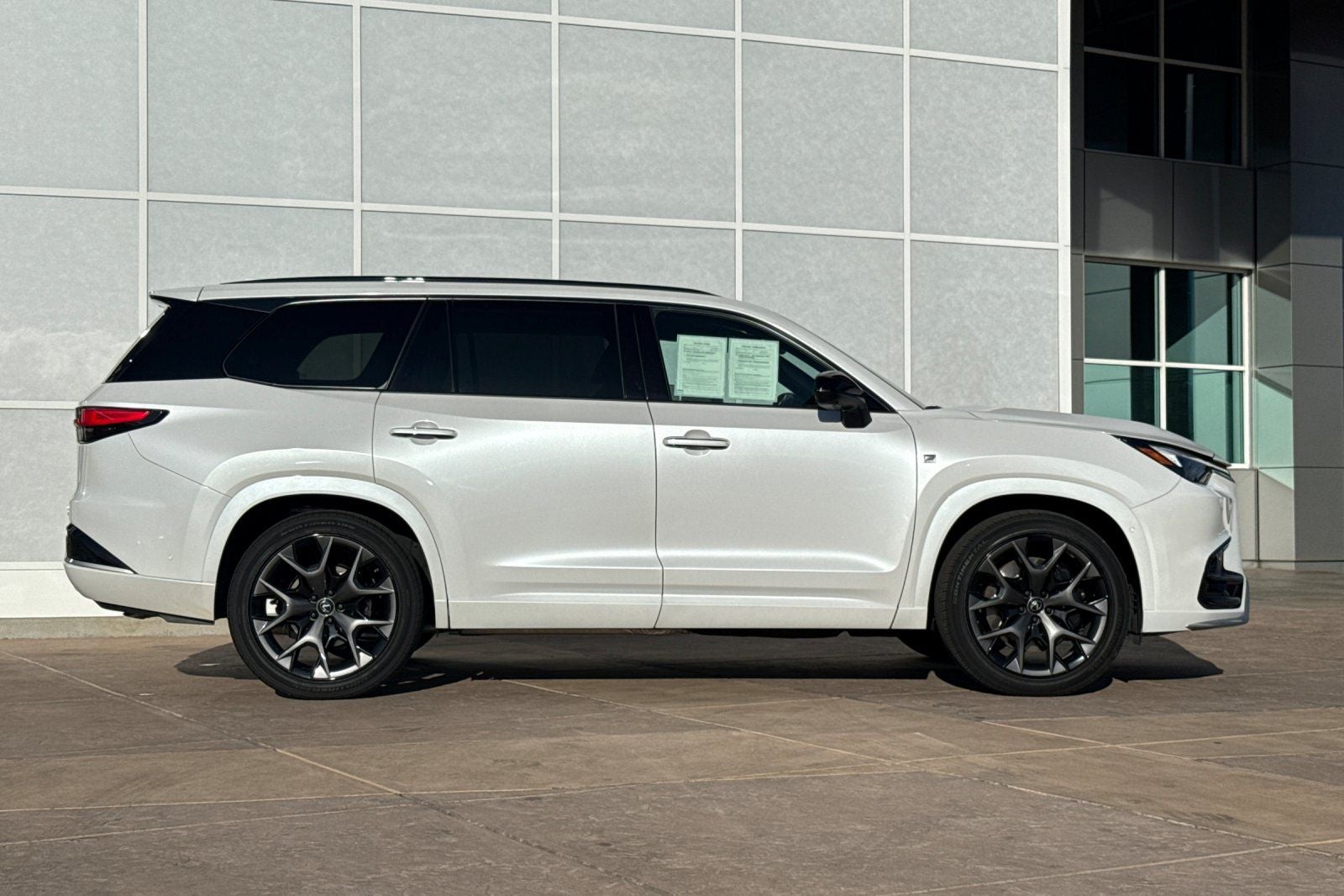 2025 Lexus TX 500h F SPORT Premium