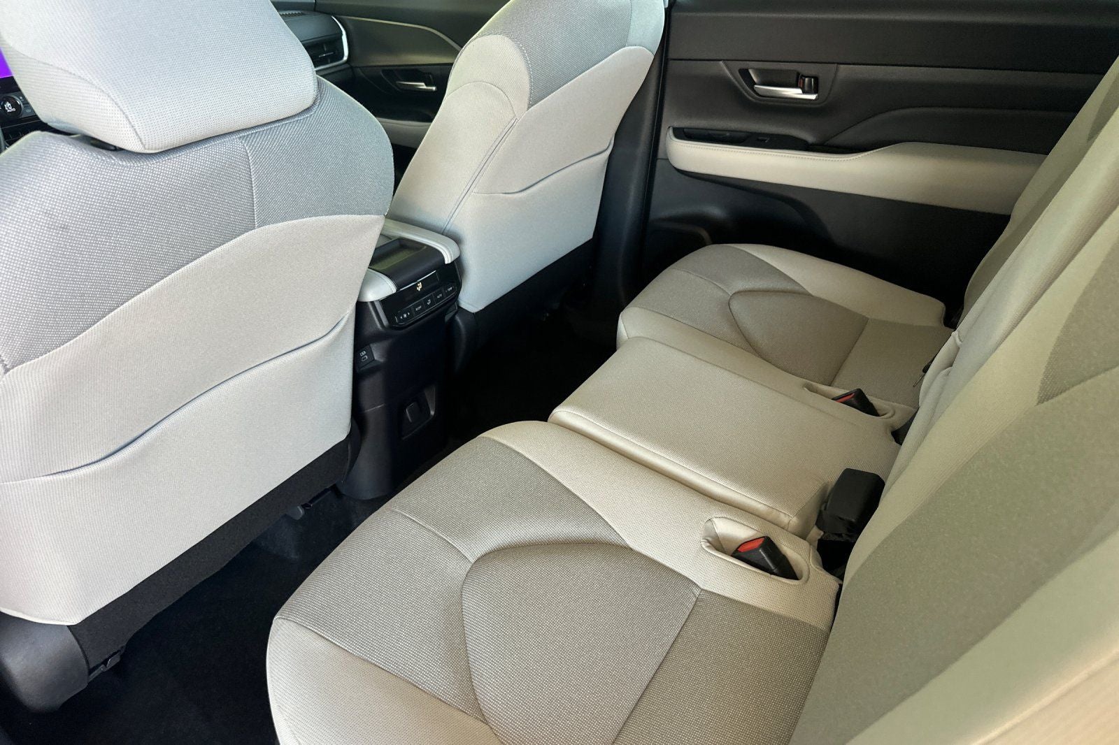 2025 Toyota Grand Highlander Hybrid LE